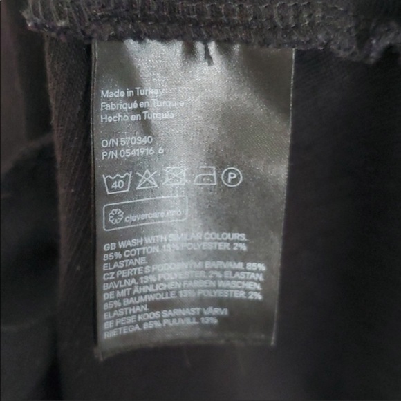 H&M - Flounce Off The Shoulder Mini Dress - Picture 4 of 5